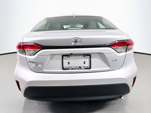 Used 2025 Toyota Corolla LE FWD image 6