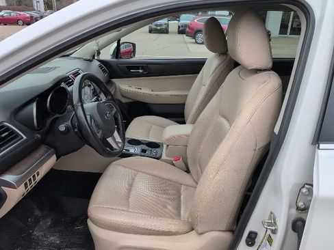 Used 2016 Subaru Outback 2.5i Limited image 10
