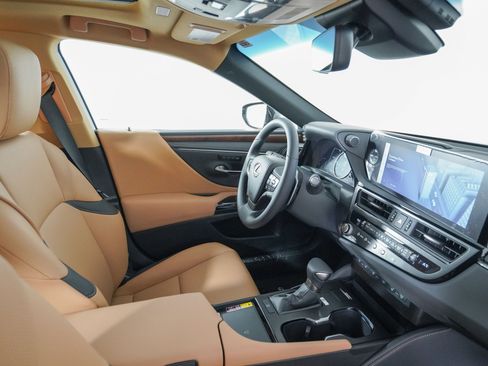 New 2025 Lexus ES 350 w/ Premium Package image 18