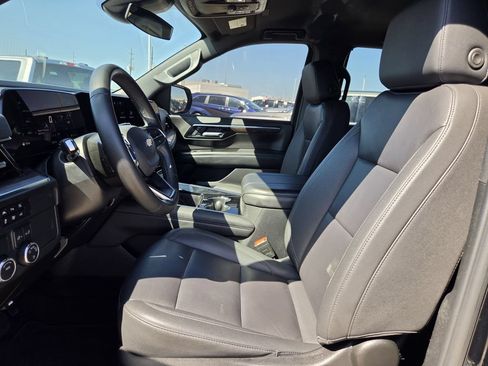 Used 2025 Chevrolet Tahoe LT RWD image 26