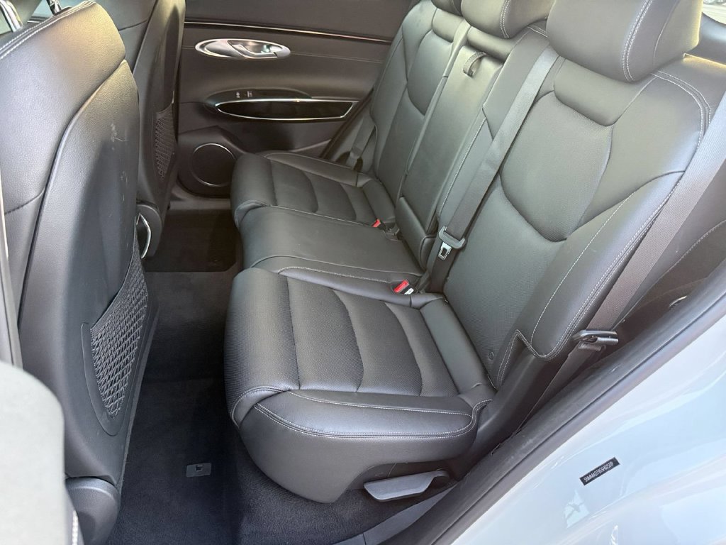 Used 2025 Genesis GV70 2.5T AWD/4WD image 26