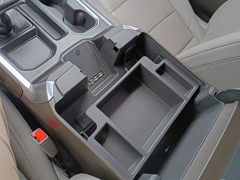 Used 2023 GMC Sierra 1500 SLT w/ SLT Premium Package image 21