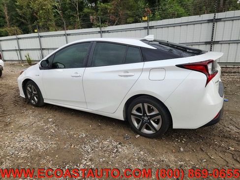 Used 2022 Toyota Prius XLE FWD image 4