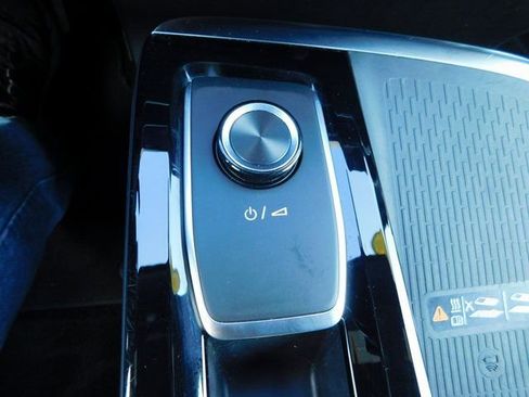 Used 2025 Buick Enclave Sport Touring image 44