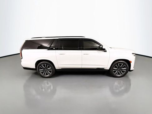 Used 2023 Cadillac Escalade ESV Sport Platinum image 8