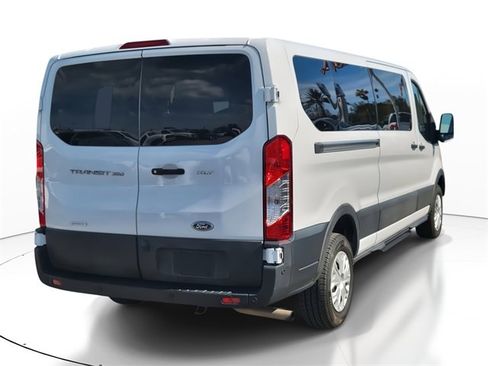 Used 2023 Ford Transit 350 XLT image 4