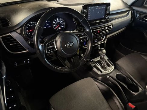 Used 2021 Kia Seltos S image 11