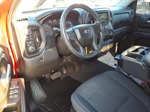 Used 2019 Chevrolet Silverado 1500 Custom Trail Boss w/ Custom Convenience Package AWD/4WD image 15