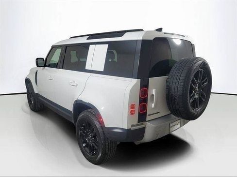 Used 2025 Land Rover Defender 110 S AWD/4WD image 9