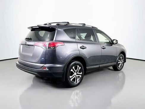 Used 2017 Toyota RAV4 LE w/ Carpet Mat Package AWD/4WD image 8