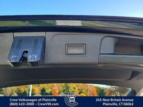 Certified 2021 Volkswagen Atlas SE w/ Panoramic Sunroof Package image 62