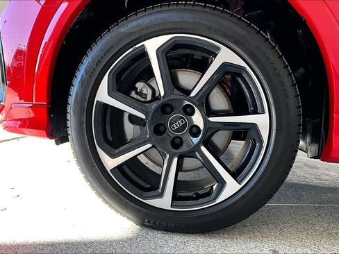 Used 2025 Audi Q3 2.0T Premium Plus image 11