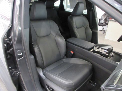 Used 2025 Lexus RX 350 w/ Convenience Package image 23