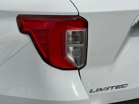 Certified 2023 Ford Explorer Limited w/ Equipment Group 301A AWD/4WD image 28