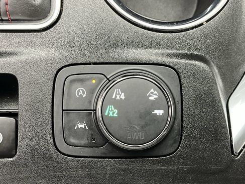 Certified 2023 Chevrolet Traverse RS AWD/4WD image 18