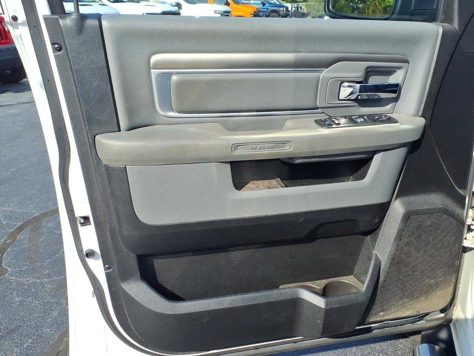 Used 2019 RAM 1500 Big Horn AWD/4WD image 19