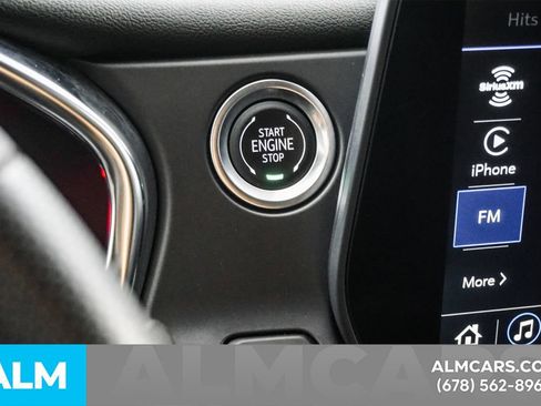 Used 2025 Chevrolet Blazer LT FWD image 23
