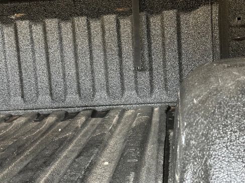 Used 2024 GMC Sierra 1500 Elevation image 30