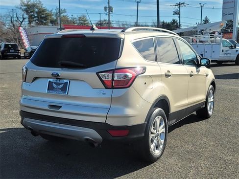 Used 2018 Ford Escape SE w/ SE Sync 3 Package image 7