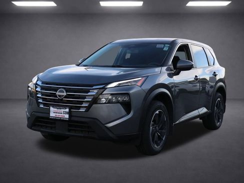 Used 2024 Nissan Rogue SV FWD image 8