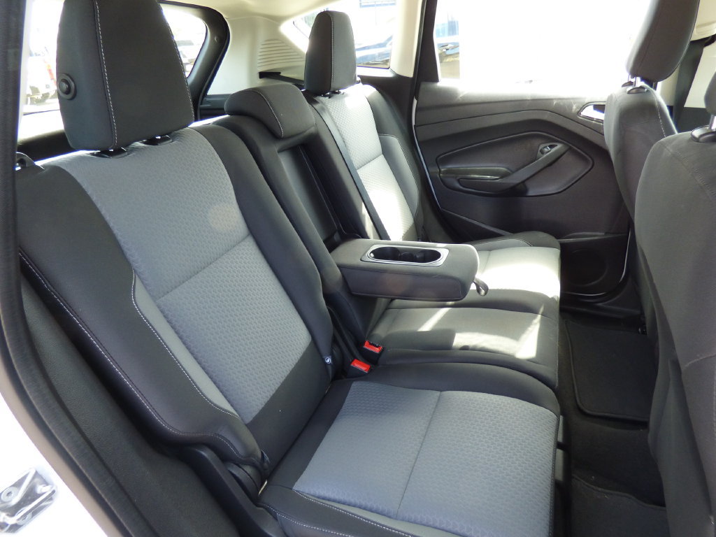 Used 2018 Ford C-MAX SE w/ Equipment Group 201A FWD image 17