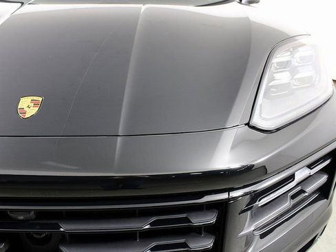 New 2026 Porsche Cayenne E-Hybrid Coupe image 11