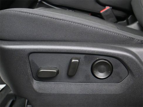 Used 2026 Chevrolet Silverado 1500 Custom image 11