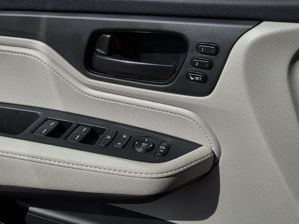 New 2027 Honda Odyssey EX-L image 17