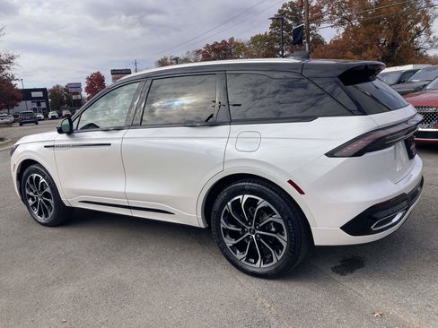 New 2026 Lincoln Nautilus Reserve image 7