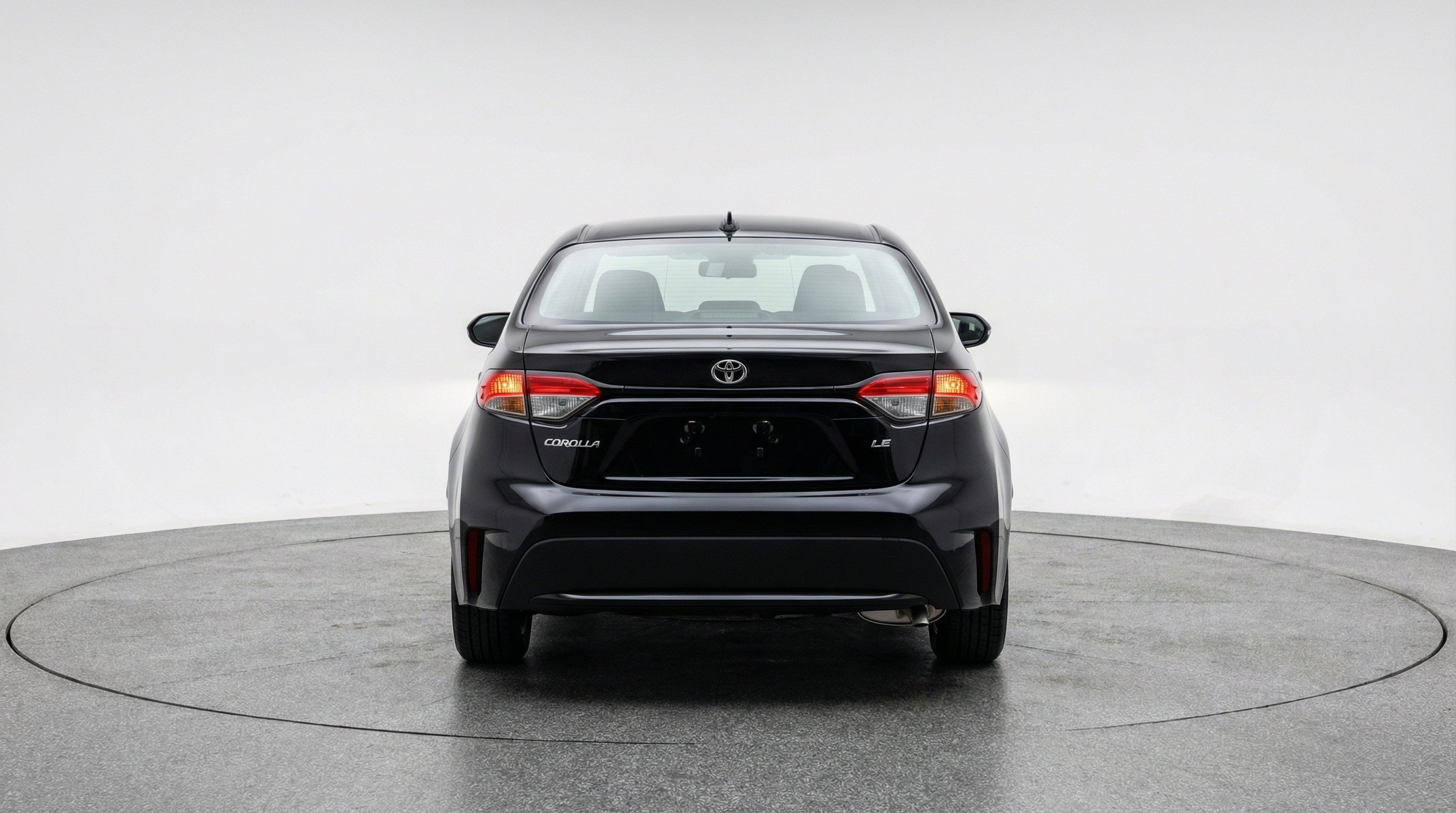 Used 2025 Toyota Corolla LE FWD image 7