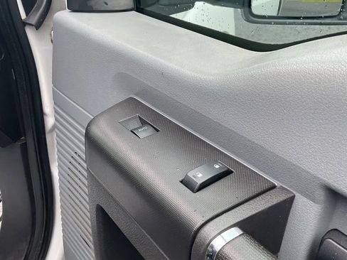 Used 2016 Ford F250 XL w/ Power Equipment Group image 38