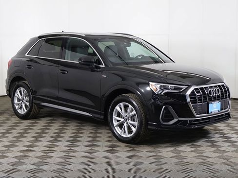 Used 2023 Audi Q3 2.0T Premium Plus w/ Premium Plus Package AWD/4WD image 59