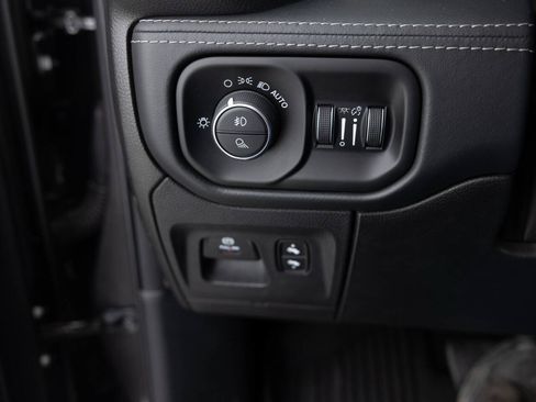 Used 2019 RAM 1500 Limited AWD/4WD image 40