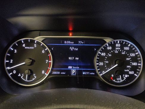 Used 2025 Nissan Sentra SV FWD image 23