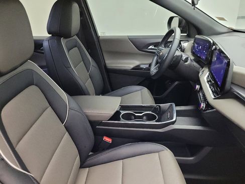 Used 2025 Chevrolet Equinox LT w/ Convenience Package II image 21