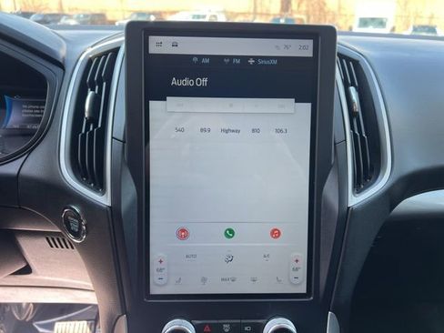 Used 2023 Ford Edge SEL image 29