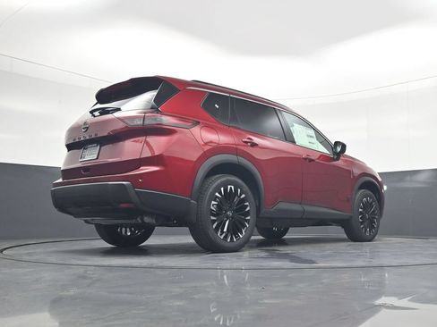 Certified 2026 Nissan Rogue Dark Armor FWD image 28