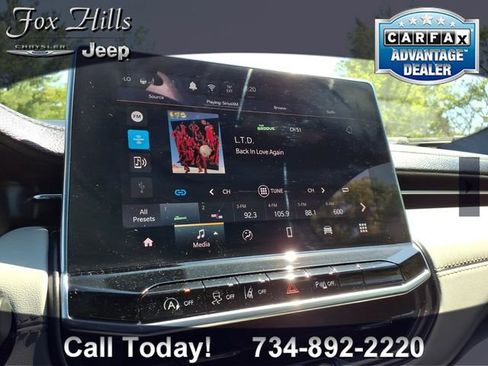 Used 2025 Jeep Compass Limited AWD/4WD image 20