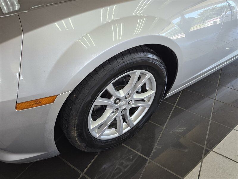 Used 2015 Chevrolet Camaro LT RWD image 22
