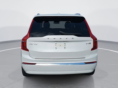 Used 2024 Volvo XC90 B6 Plus w/ Protection Package Premier image 4