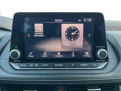 Used 2023 Nissan Rogue SV image 14