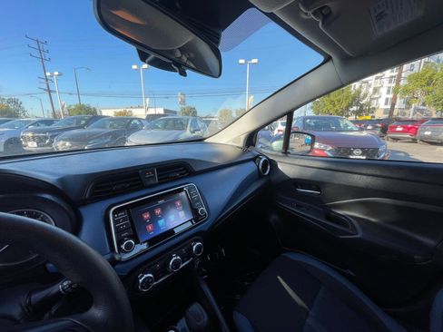 Used 2025 Nissan Versa SV image 35