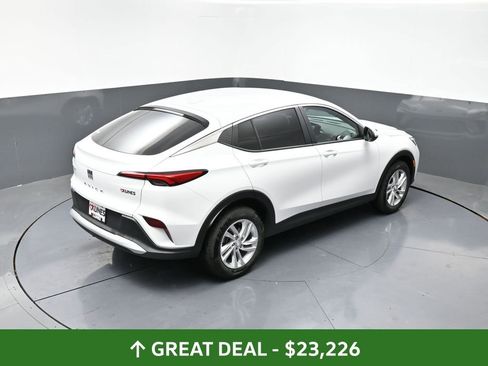 Used 2025 Buick Envista Preferred image 40