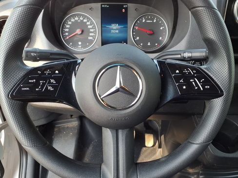 Used 2025 Mercedes-Benz Sprinter 2500 image 26