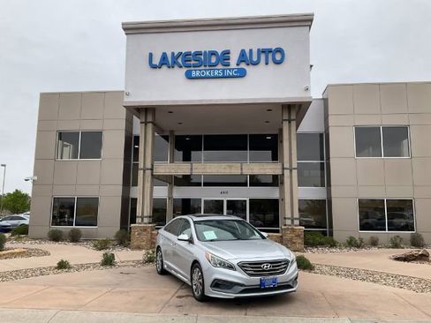 Used 2017 Hyundai Sonata Sport w/ Value Edition Package 02 FWD image 1