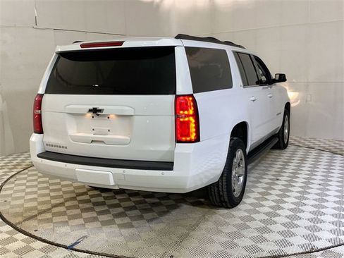 Used 2020 Chevrolet Suburban LT image 17