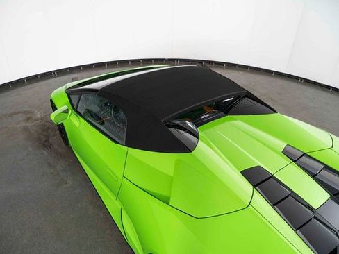 Used 2022 Lamborghini Huracan EVO image 29