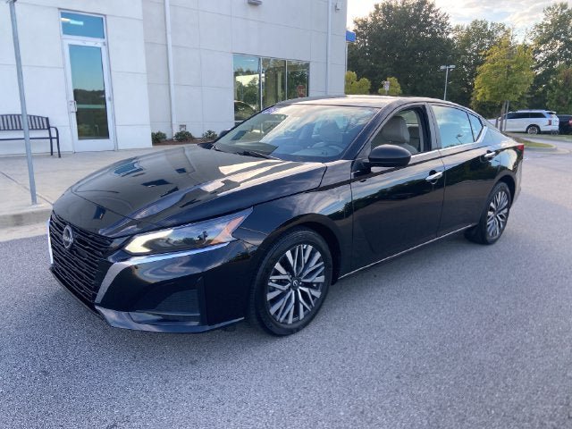 Used 2025 Nissan Altima 2.5 SV FWD image 4