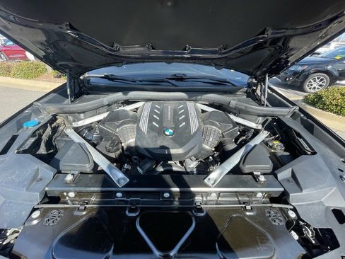 Used 2020 BMW X5 M50i w/ Executive Package image 33