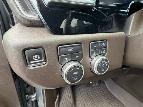 Used 2024 GMC Sierra 1500 SLT w/ SLT Premium Plus Package image 29